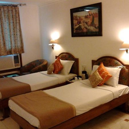 Hotel Diana Palace Jaipur Dış mekan fotoğraf